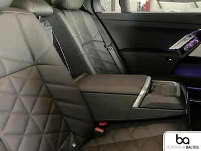 BMW 740 (2026) - Photo 8