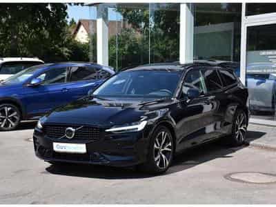 Volvo V60 (2025) - Photo 2