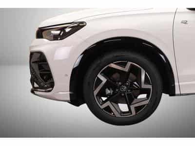 VW Tiguan 1.5 eTSI 150 DSG R-Line (2025) - Photo 9