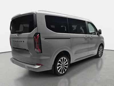 Ford Tourneo 2.0 TDCI ECOBLUE 170 L1 Titanium X (2026) - Photo 4