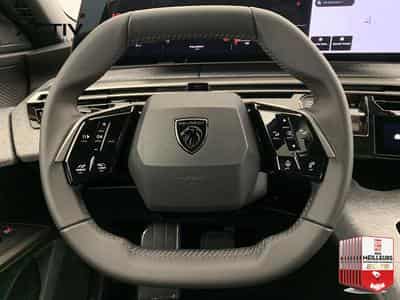 Peugeot 5008 Hybrid 145 e-DCS6 Allure (2026) - Photo 14