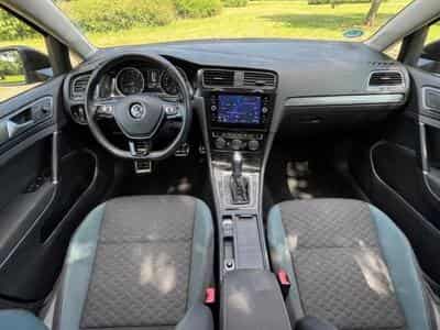 VW Golf VII R-Line (2019) - Photo 1