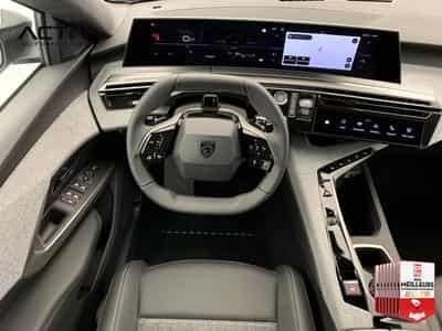 Peugeot 5008 Hybrid 145 e-DCS6 Allure (2026) - Photo 13