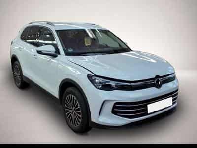 VW Tiguan (2024) - Photo 3