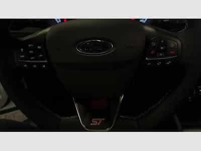 Ford Focus (2021) - Photo 12