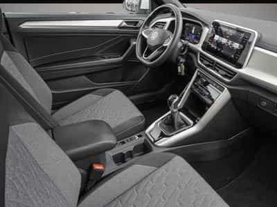 VW T-Roc (2024) - Photo 6
