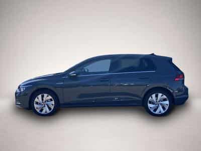 VW Golf (2024) - Photo 2