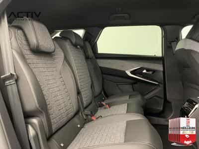 Peugeot 5008 Hybrid 145 e-DCS6 Allure (2026) - Photo 10