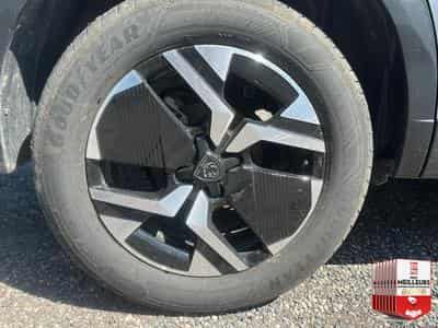 Peugeot 2008 1.2 100 ALLURE (2025) - Foto 11