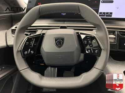 Peugeot 5008 Hybrid 145 e-DCS6 Allure (2026) - Photo 14