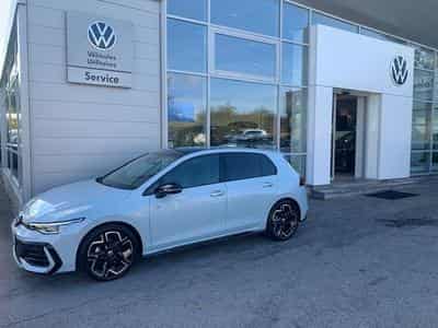 VW Golf R-LINE BLACK STYLE 1.5eTSI 150CV DSG7 (2026) - Foto 1