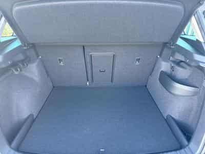 Skoda Karoq Selection 1.5 TSI (2026) - Photo 10