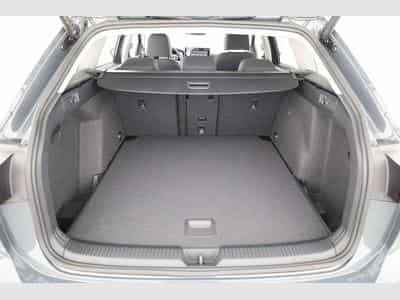 VW Golf Variant 1.5 TSI 110 kW Life (2026) - Foto 11
