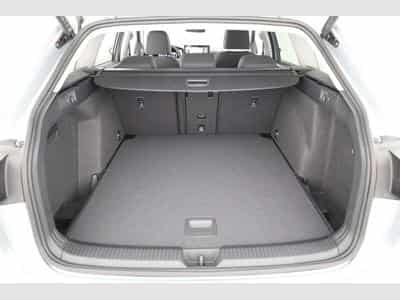 VW Golf Variant 1.5 TSI 110 kW Life (2026) - Foto 11
