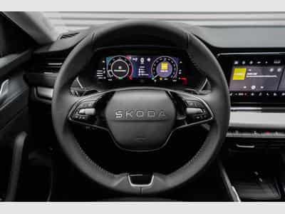 Skoda Octavia Kombi 1,5 TSI (2026) - Foto 9