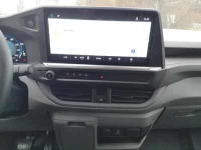 VW T7 BEV 100 kW RWD KR (2026) - Foto 7