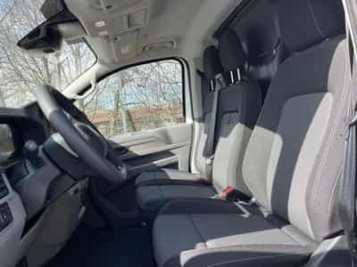 VW T7 BEV 100 kW RWD LR (2026) - Photo 4