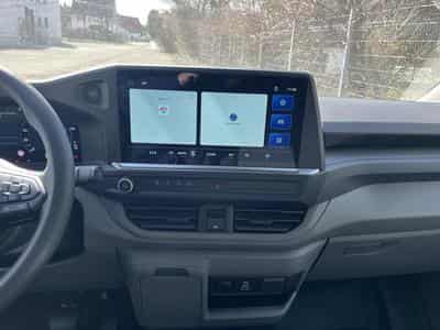 VW T7 BEV 100 kW RWD LR (2026) - Photo 7