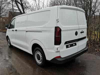 VW T7 BEV 100 kW RWD LR (2026) - Photo 2