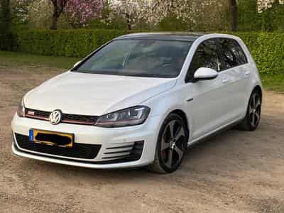 VW Golf VII GTI (2014) - Foto 1