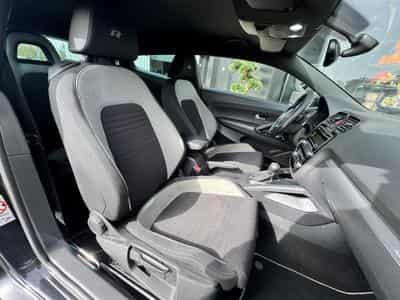 VW Scirocco R (2010) - Photo 14