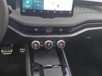 Skoda Superb Sportline (2026) - Foto 12