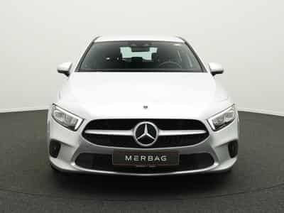 Mercedes A 180 d Progressive LED+Ambi+MBUX+Apple (2021) - Photo 2