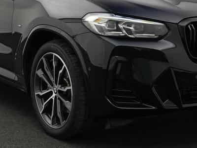 BMW M4 i Mild Hybrid xDrive Navi/Autom/Klima/LED (2023) - Photo 9