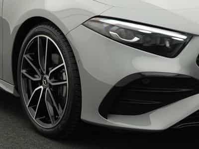 Mercedes A 200 d AMG-Line Multi+Night+Kamera+19" (2025) - Photo 9