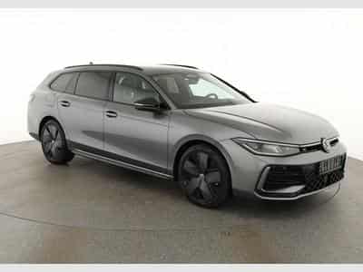 VW Passat Variant 2.0 TDI 142 kW 4Motion R-Line (2025) - Foto 1
