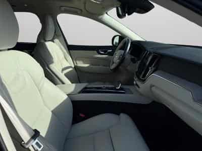 Volvo XC60 B4 Plus Dark / Essence (2023) - Foto 15