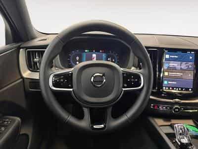 Volvo XC60 B5 Black Edition Plus / Essence (2025) - Foto 12
