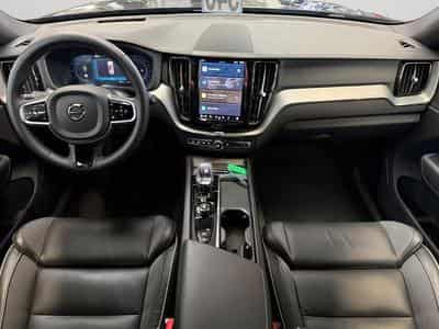 Volvo XC60 B5 Black Edition Plus / Essence (2025) - Foto 3