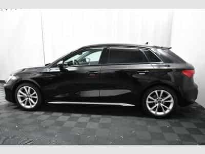 Audi A3 A3 Sportback 35 TFSI S line, Park A., Navi., ACC (2024) - Photo 2