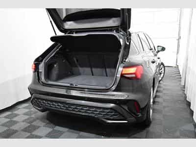 Audi A3 A3 Sportback 35 TFSI S line, Park A., Navi., ACC (2024) - Photo 4