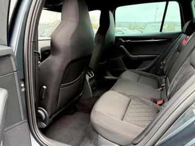 Skoda Octavia Octavia Combi RS 2.0 TDI DSG 4x4 /LED/ACC/AHK/ (2020) - Photo 14