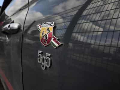 Fiat 500 ABARTH 595 TURISMO 165CV (2018) - Photo 3