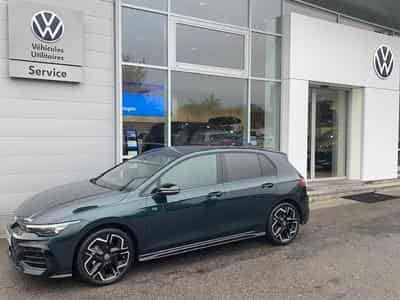 VW Golf R-LINE BLACK STYLE 1.5eTSI 150CV DSG7 (2026) - Photo 1