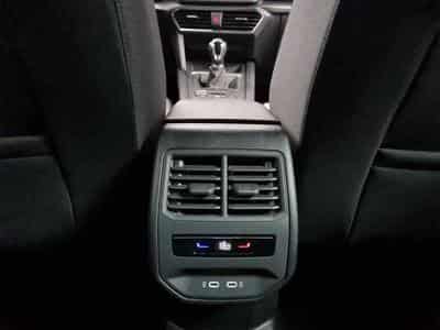 Seat Leon -26% 2.0 TDI 115cv +MIRRORLINK+CAM+LED+Options (2025) - Photo 12