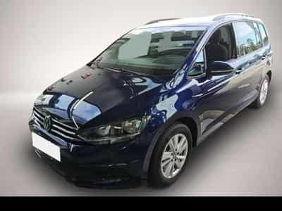 VW Touran (2023) - Photo 1