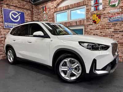 BMW iX1 iX1 306cv xDrive30 Navig/LED/ACC/ALU18/ (2026) - Photo 1