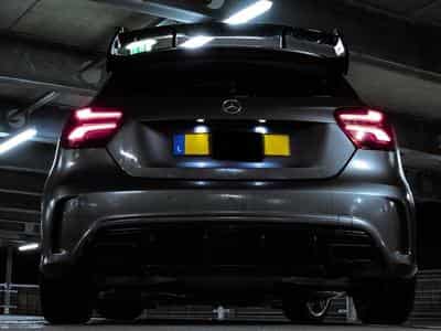 Mercedes A 45 AMG Intérieur Alcantara (2016) - Photo 1