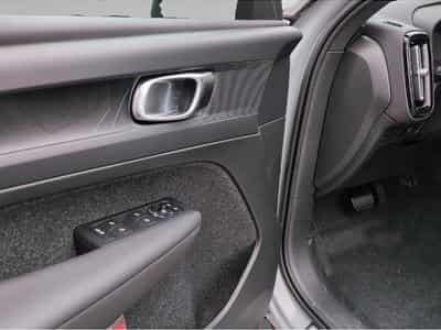 Volvo XC40 (2026) - Photo 8