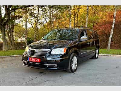 Lancia Voyager 2,8 crd Auto. (2012) - Photo 1