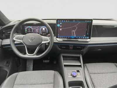 VW Tiguan (2025) - Photo 15