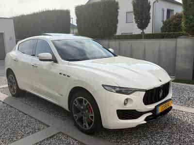 Maserati Levante SQ4 Grand sport (2018) - Photo 1