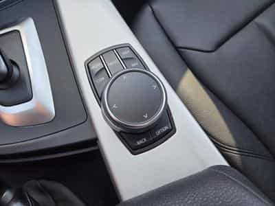 BMW 318 dA 136CV (2019) - Photo 15