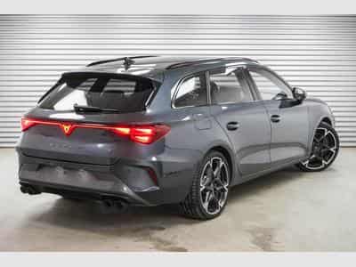 Cupra Leon ST 2,0 TSI (2025) - Photo 2