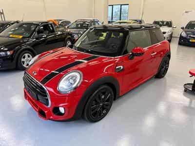 Mini Cooper 1.5d Pack John Cooper Works (2018) - Photo 1