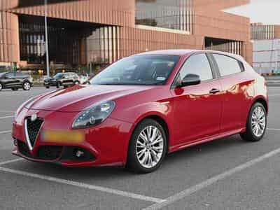 Alfa-Romeo Giulietta 1.6 JTDm (2016) - Foto 1